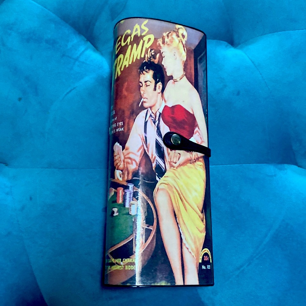Campy vampy clutch- MINT CONDITION bought in 1998